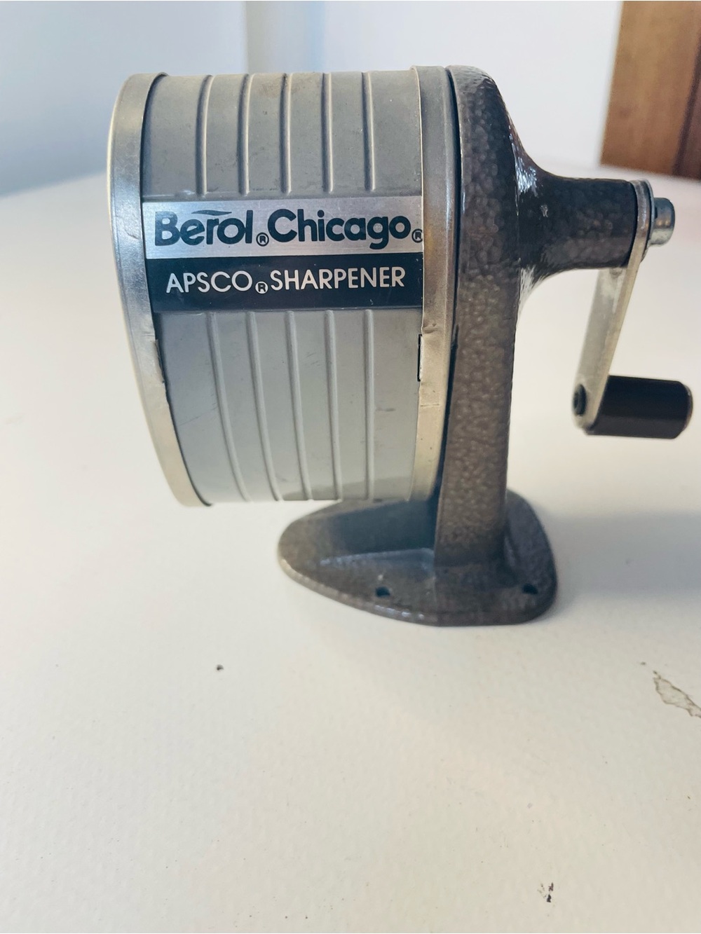 Vintage APSCO Berol Of Chicago Desk Pencil Sharpener - Gray Hand Crank
